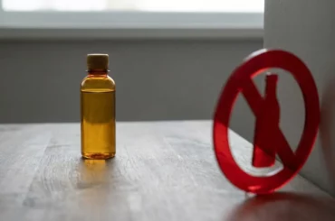 Insecticide interdit Sniper DDVP : produit dangereux, symbole d'interdiction